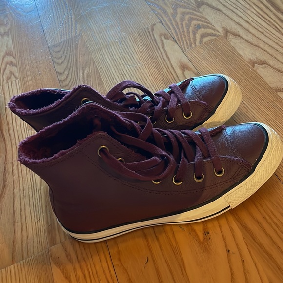 High Top Leather Shearling like lined Converse - Picture 3 of 4